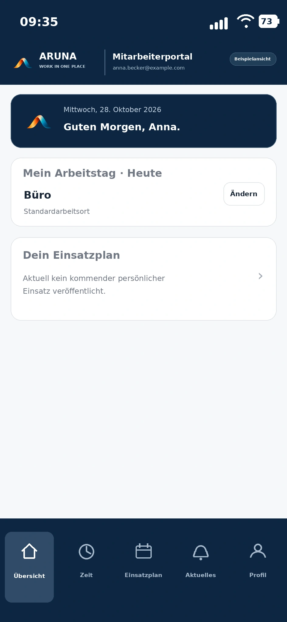 ARUNA Mitarbeiterportal in der mobilen Ansicht mit fiktivem Demo-Profil und persönlichem Einsatzplan